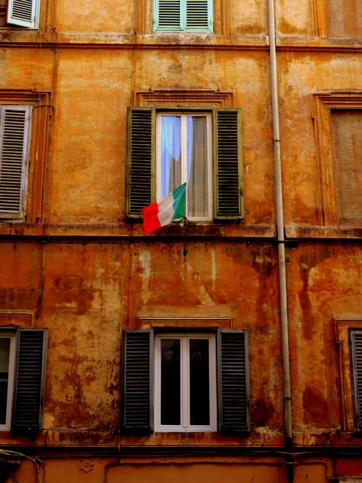 italian flag in rome
