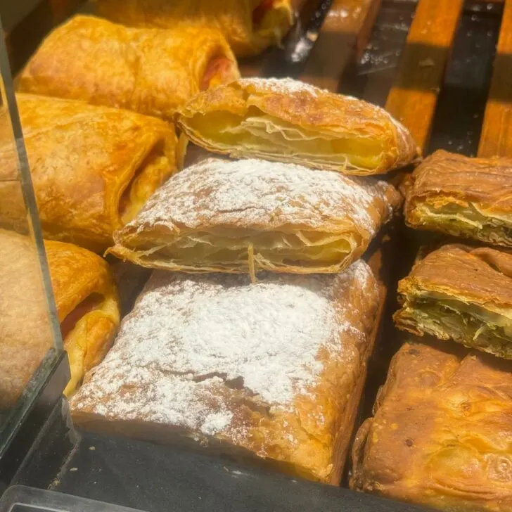 8 Traditional Greek Desserts and Where to Try them in Greece