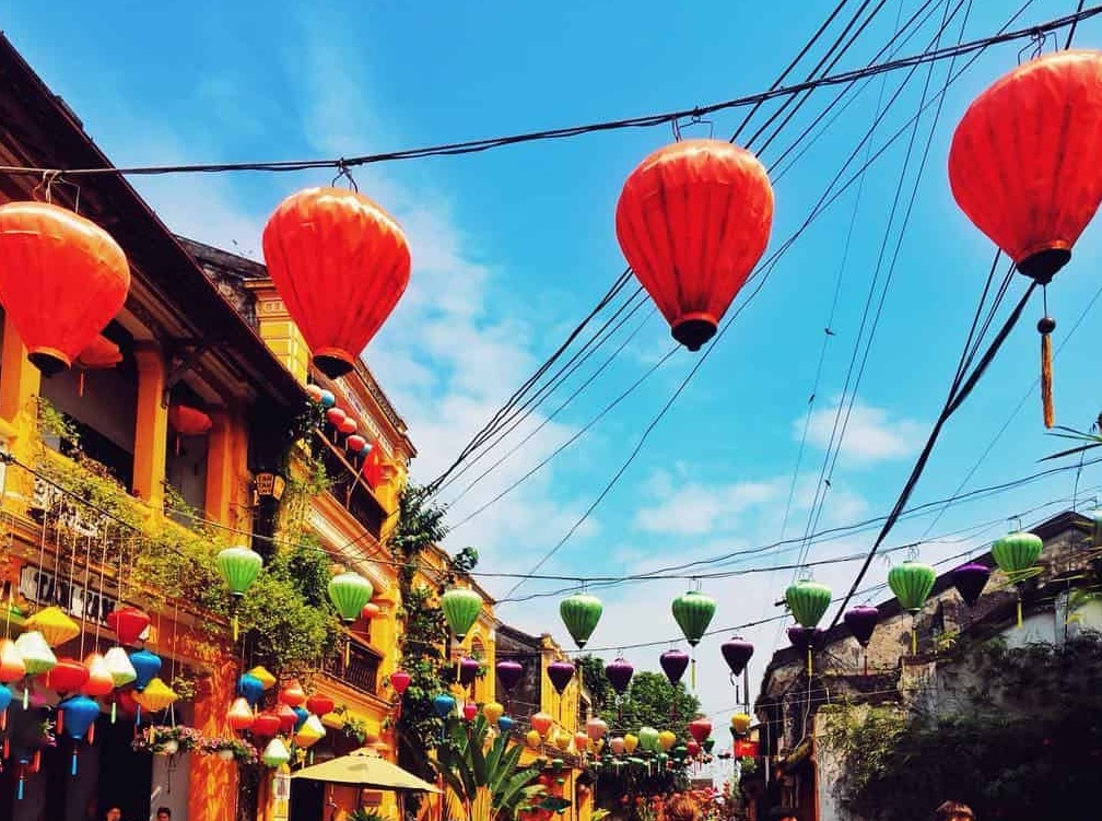The pretty lantern-lined streets of Hoi An Ancient Town