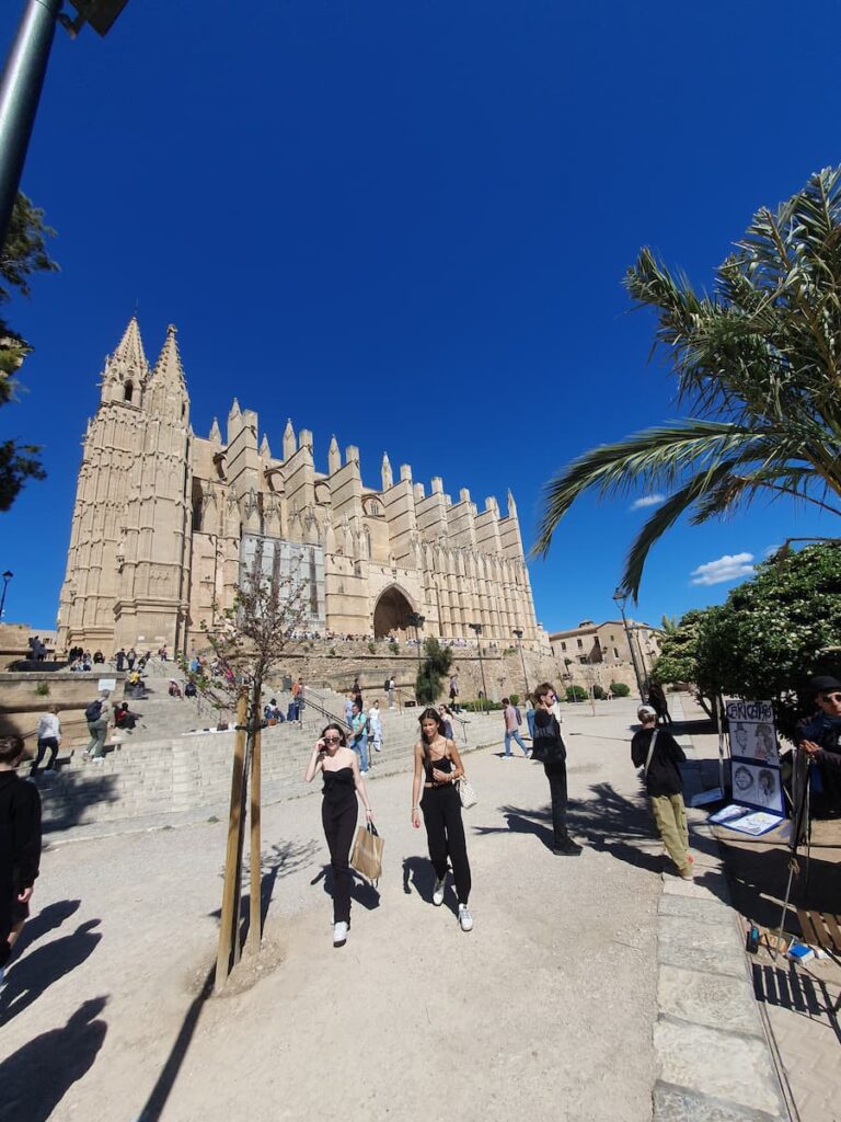 a gothic catholic cathedral in palma de mallorca spain