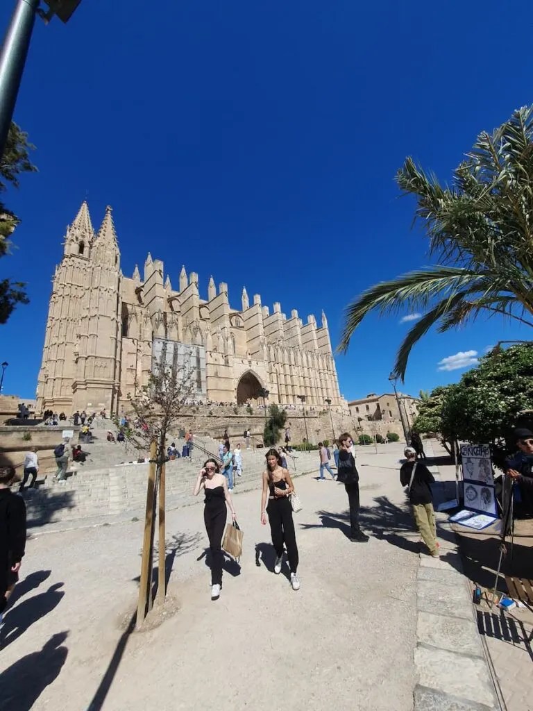 a gothic catholic cathedral in palma de mallorca spain