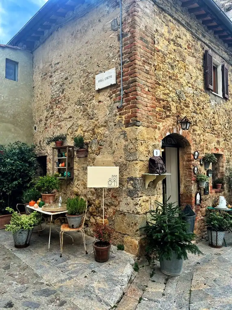 Gorgeous ancient corners in Monteriggioni