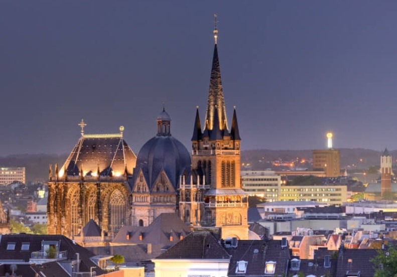 Aachen cathedral seen at night