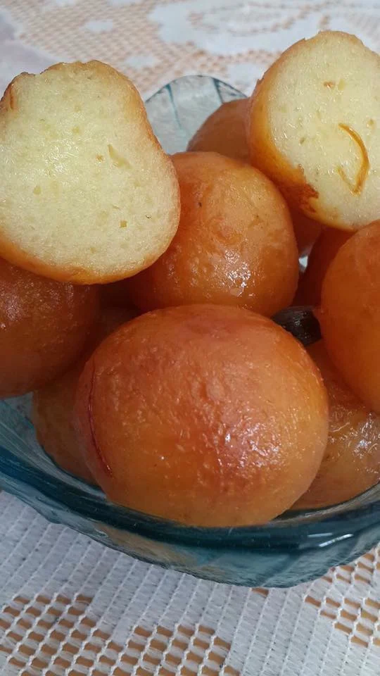 Bowl of lal mohan dessert