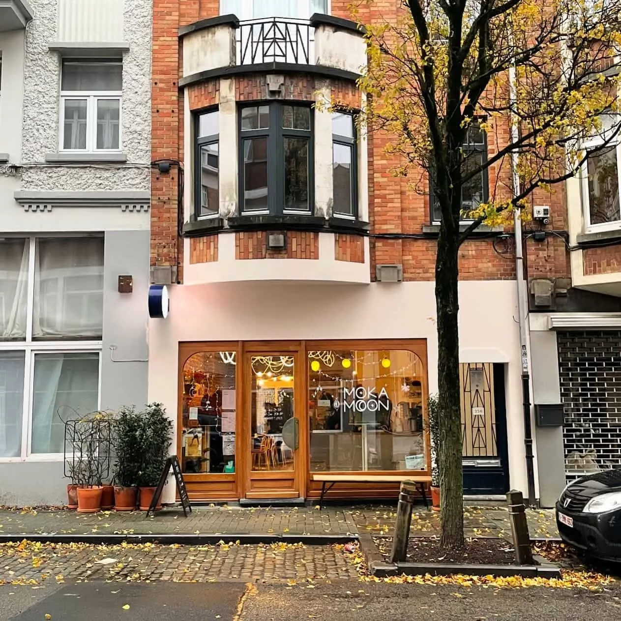 Exterior entrance of Moka Moon
