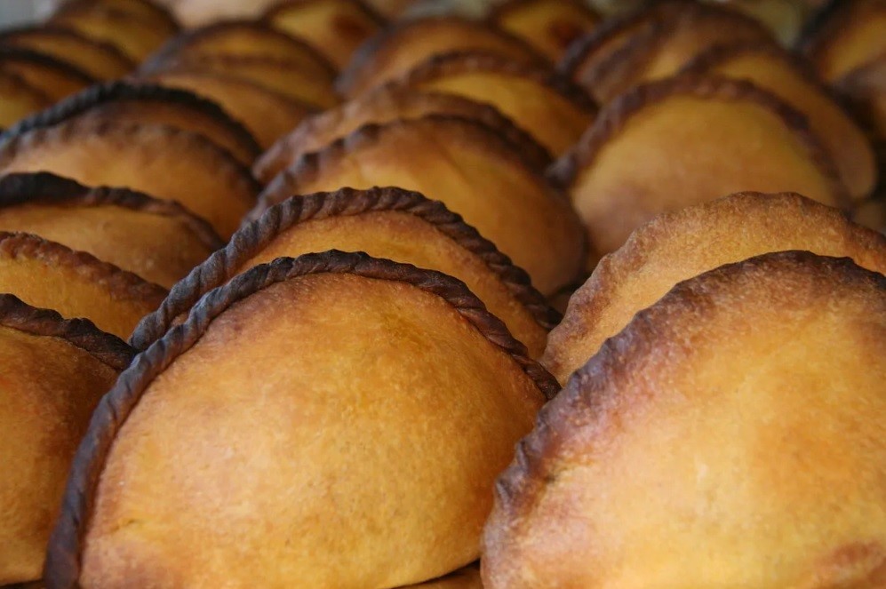Baked salteñas 