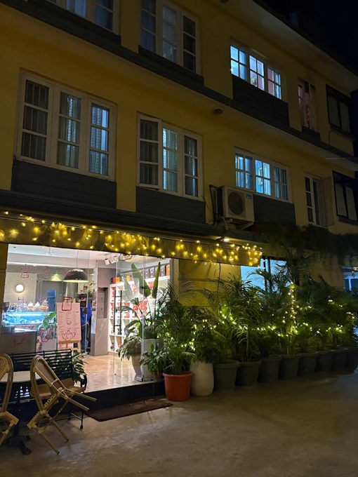 Exterior of Deli Akuj Cafe
