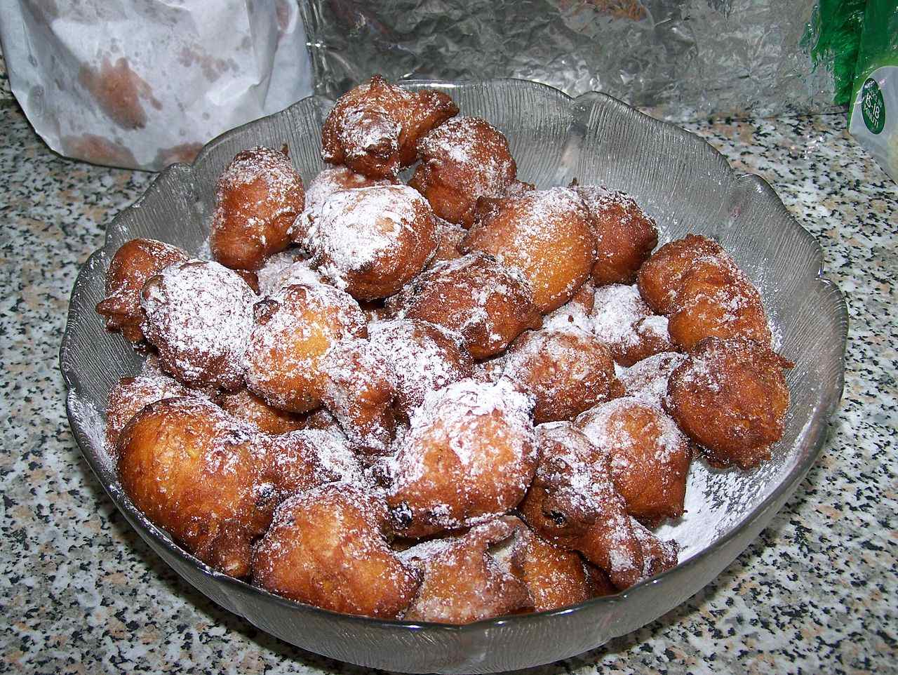 Buñuelos on a plate