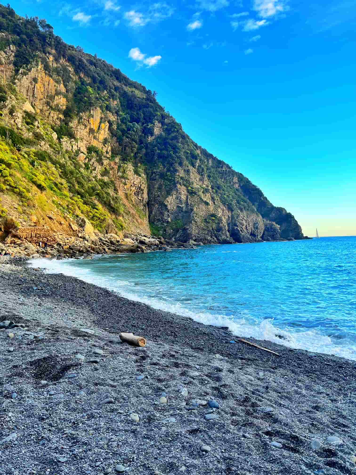 Riomaggiore beach