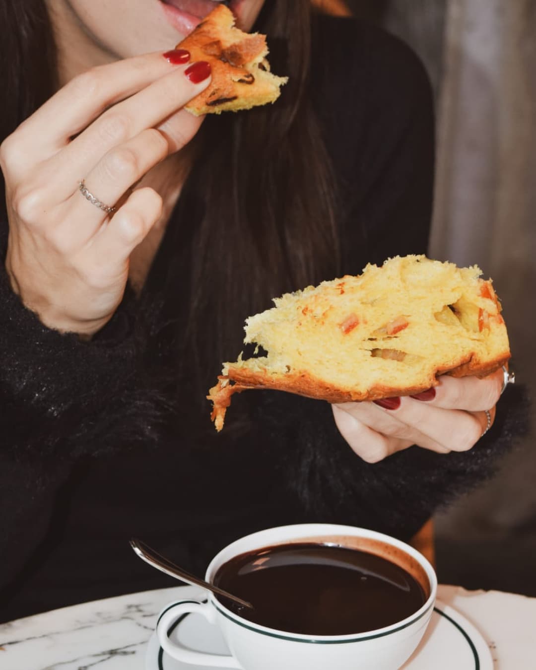 Hot chocolate and panettone