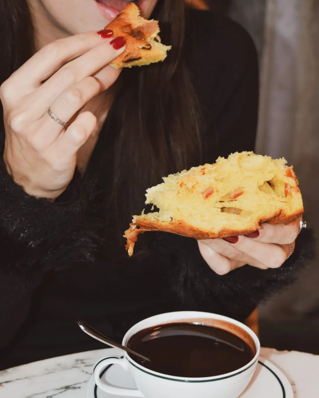 Hot chocolate and panettone