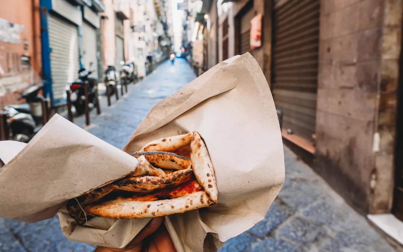 pizza a portofolgio i.e. wallet pizza