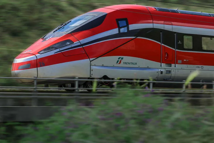 a high speed trenitalia frecciarossa intercity train