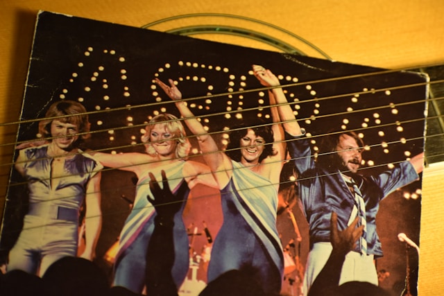 the cover of a vinyl record with an image of members of swedish pop group ABBA