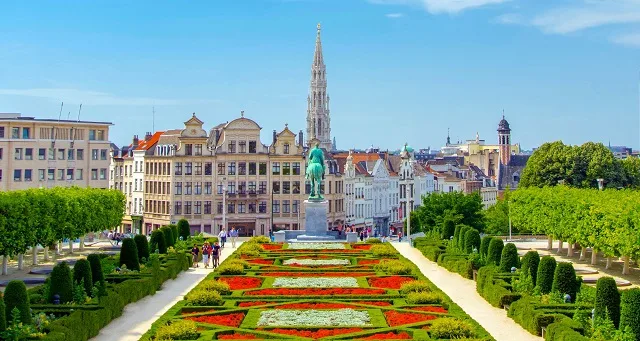Manicured gardens of Mont Des Art