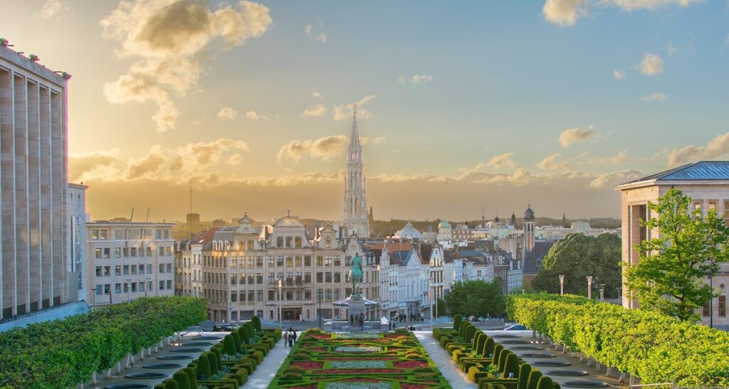 See landmarks and buildings from this famous gathering point