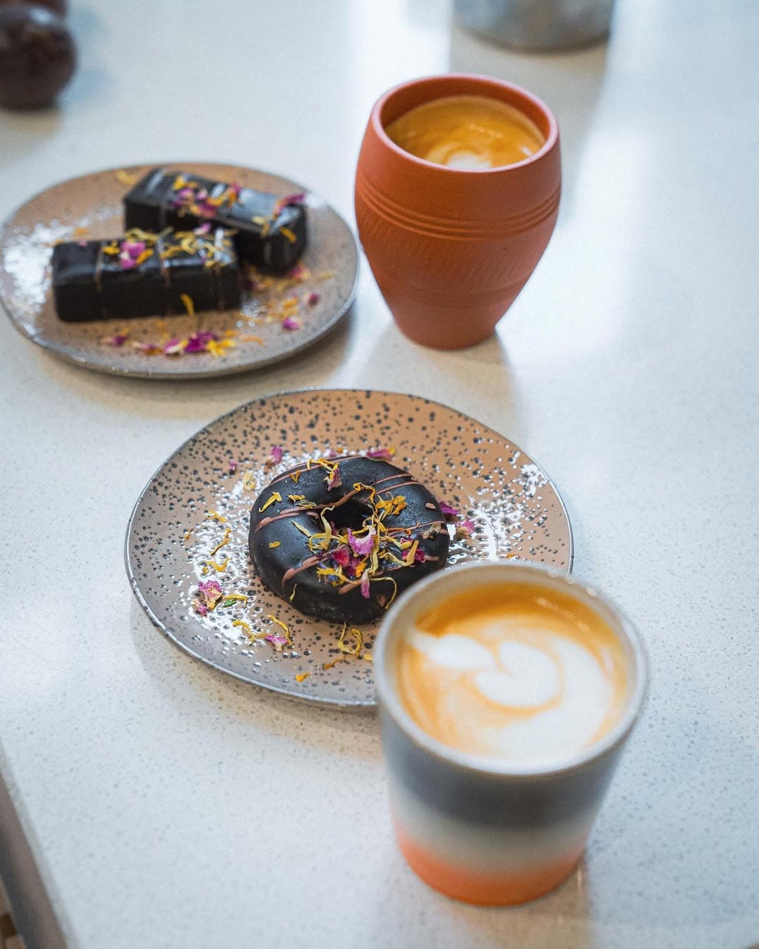 Vegan-friendly foods and hot drinks