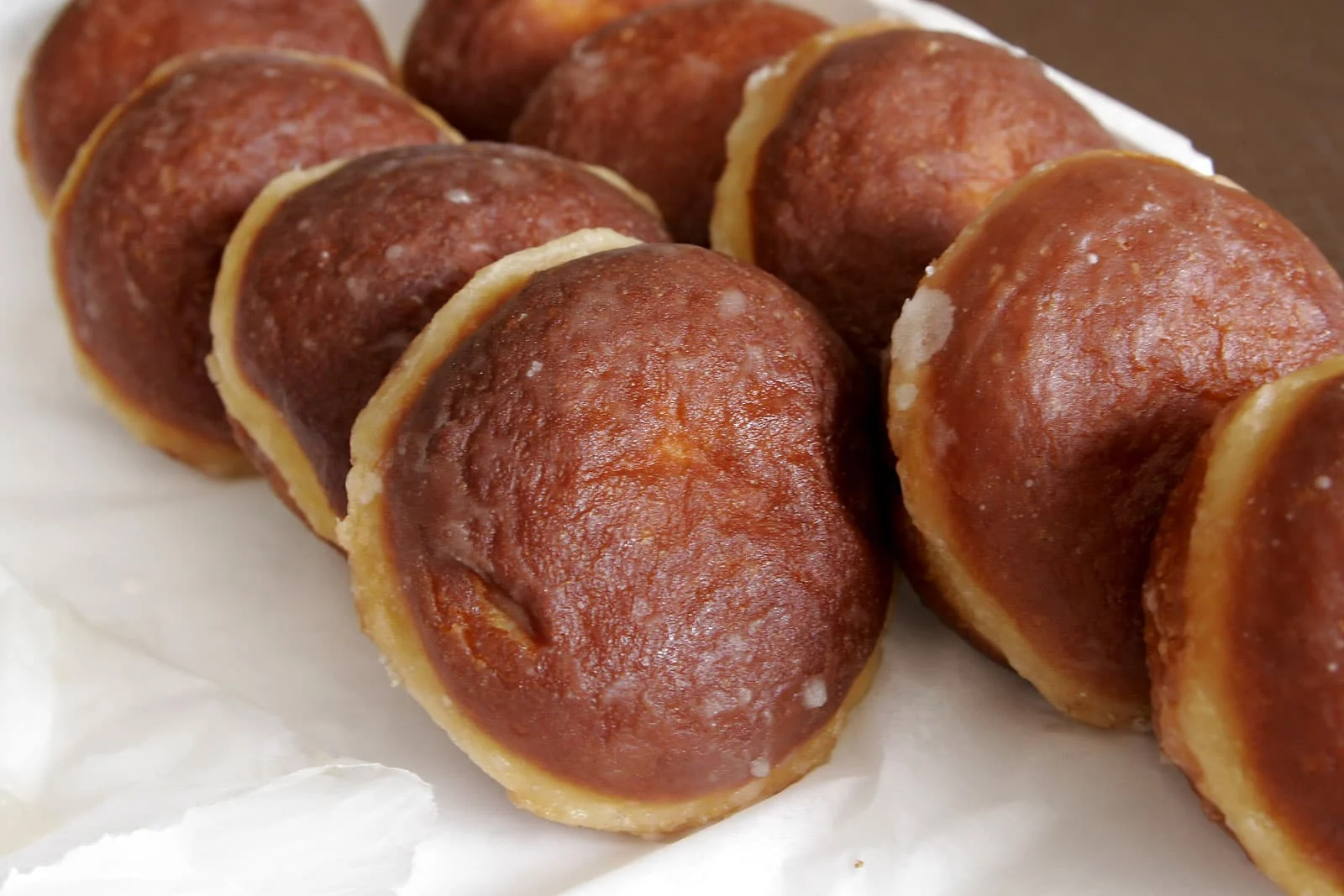 ponchke are a polish donus similar to but flatter than german berliners