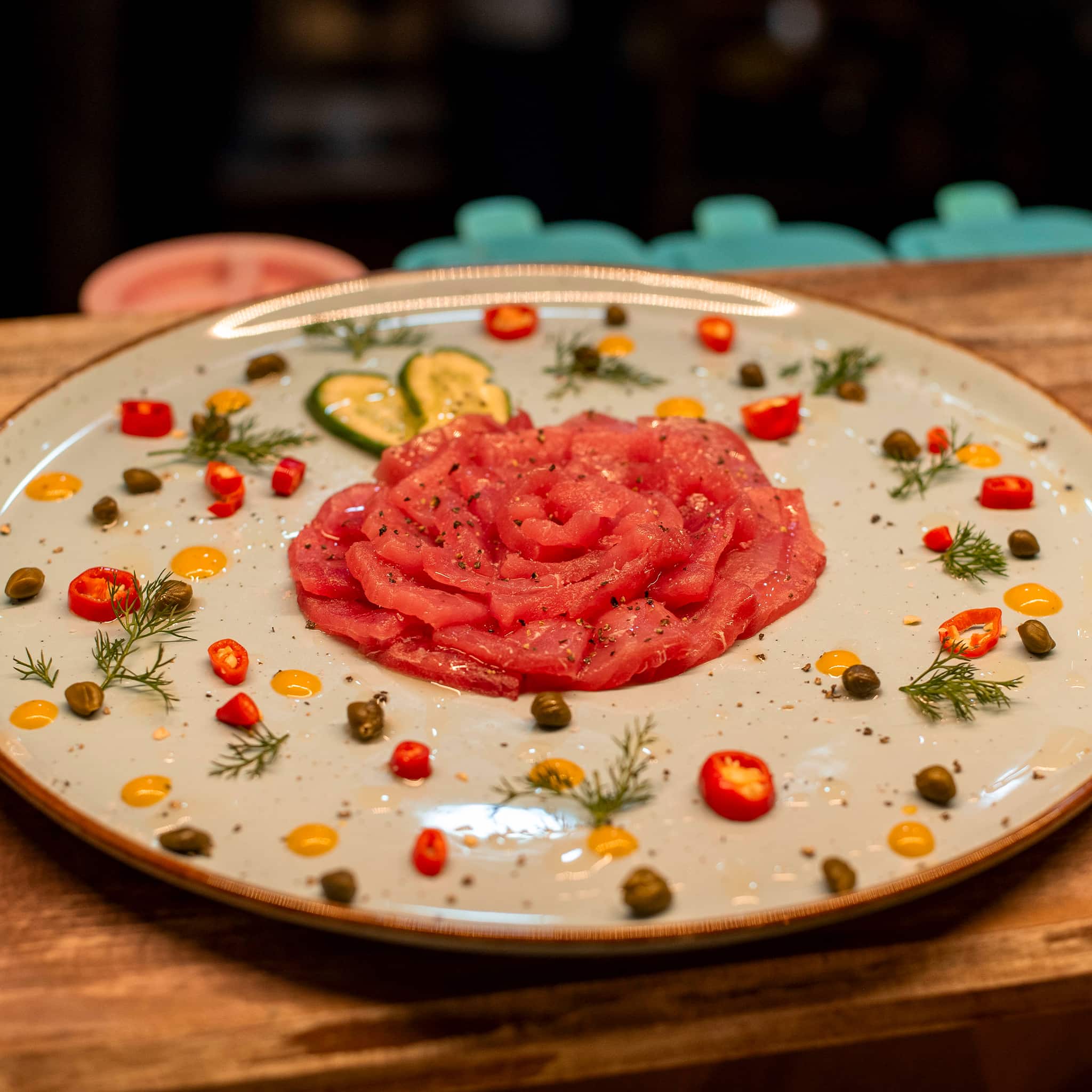 Tuna carpaccio rosette