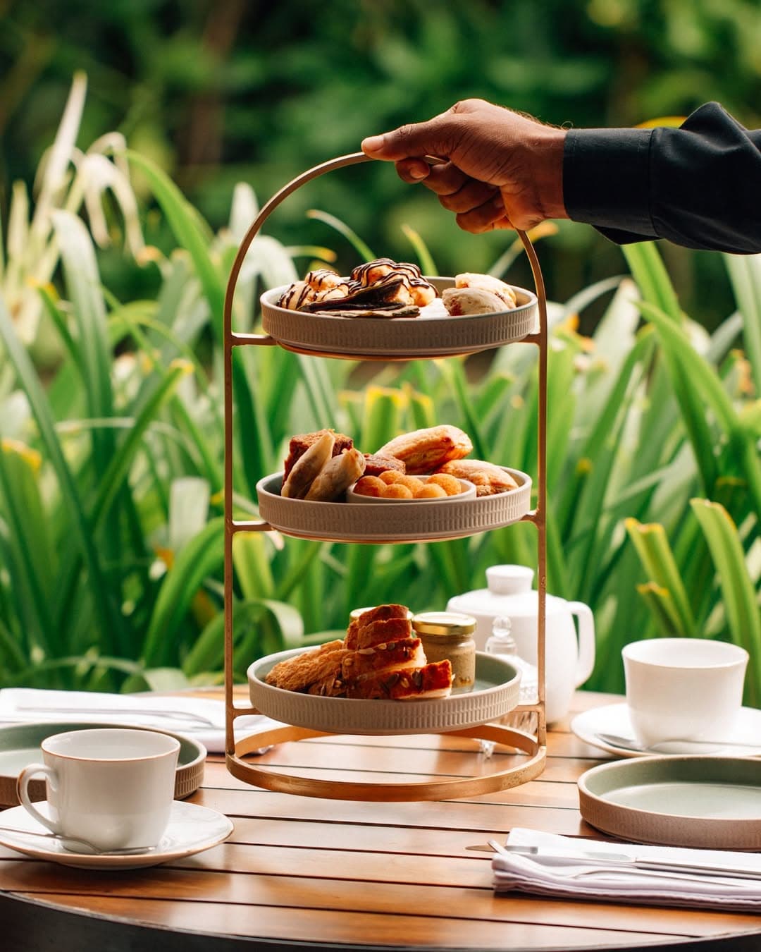 Afternoon tea at Charlie's
