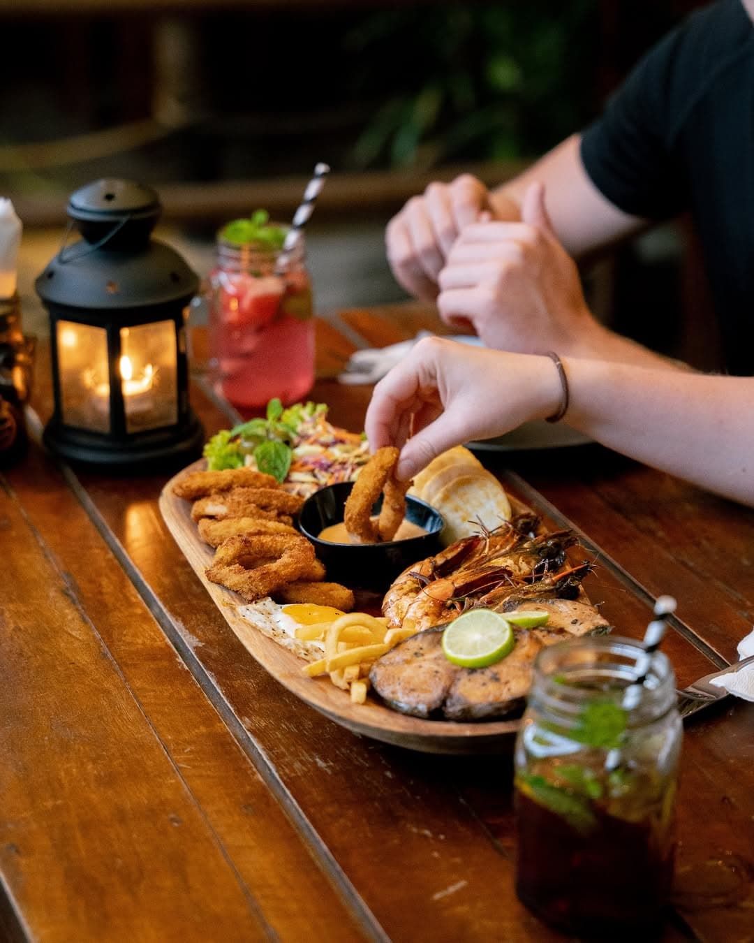 Seafood platter for one
