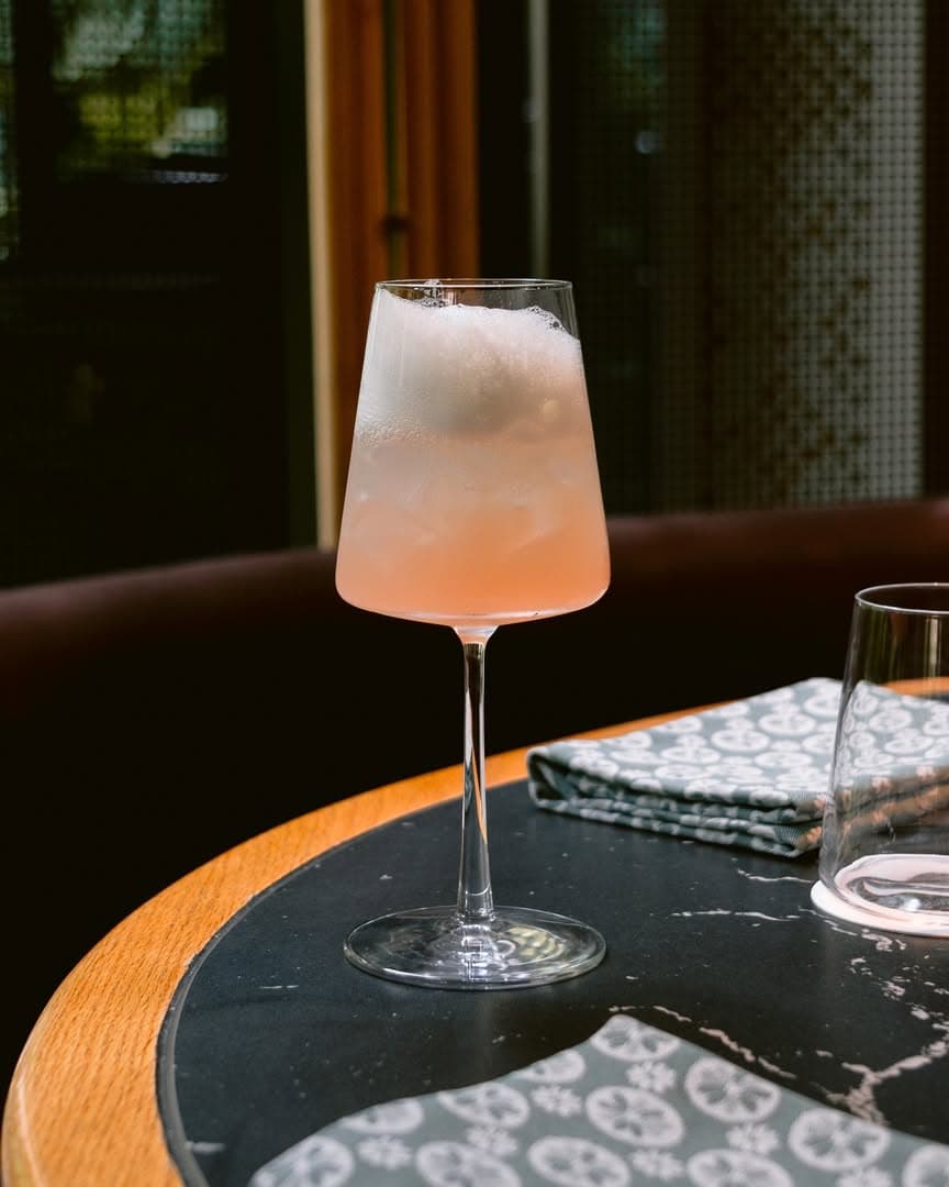 Swing Singapore Spritz cocktail