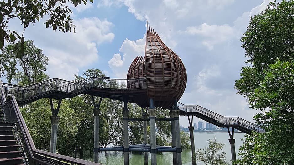 Birdwatching platform at Sungei Buloh Wetland Reserve