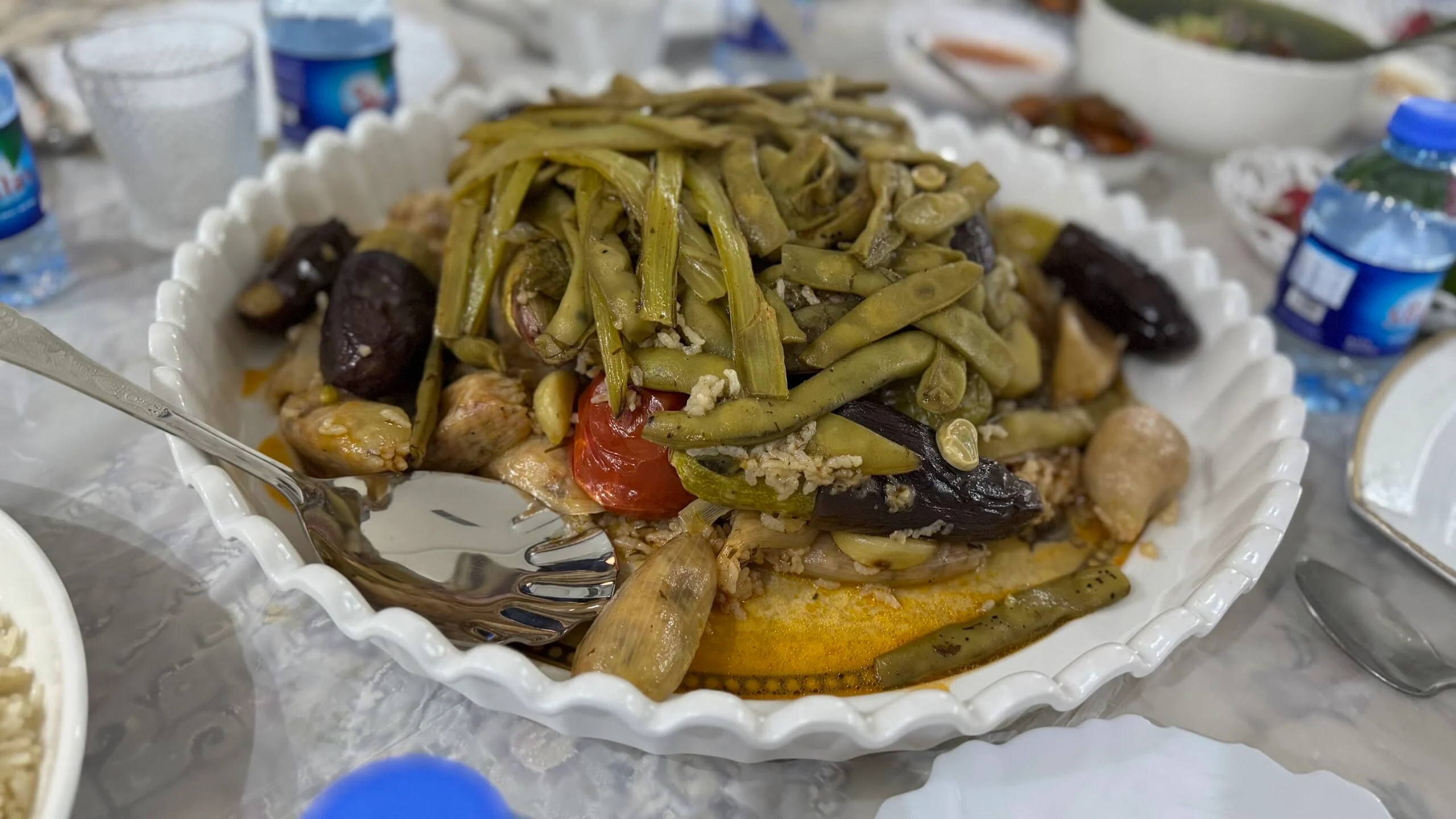 dolma traditional iraqi food bowl with spoon