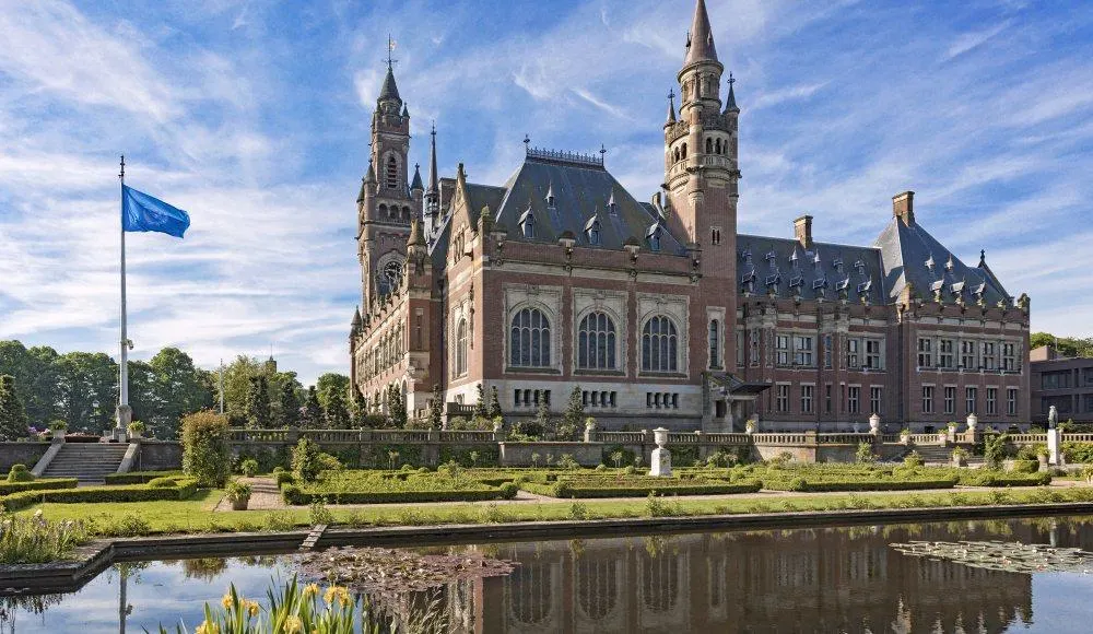 Peace Palace seen from the side