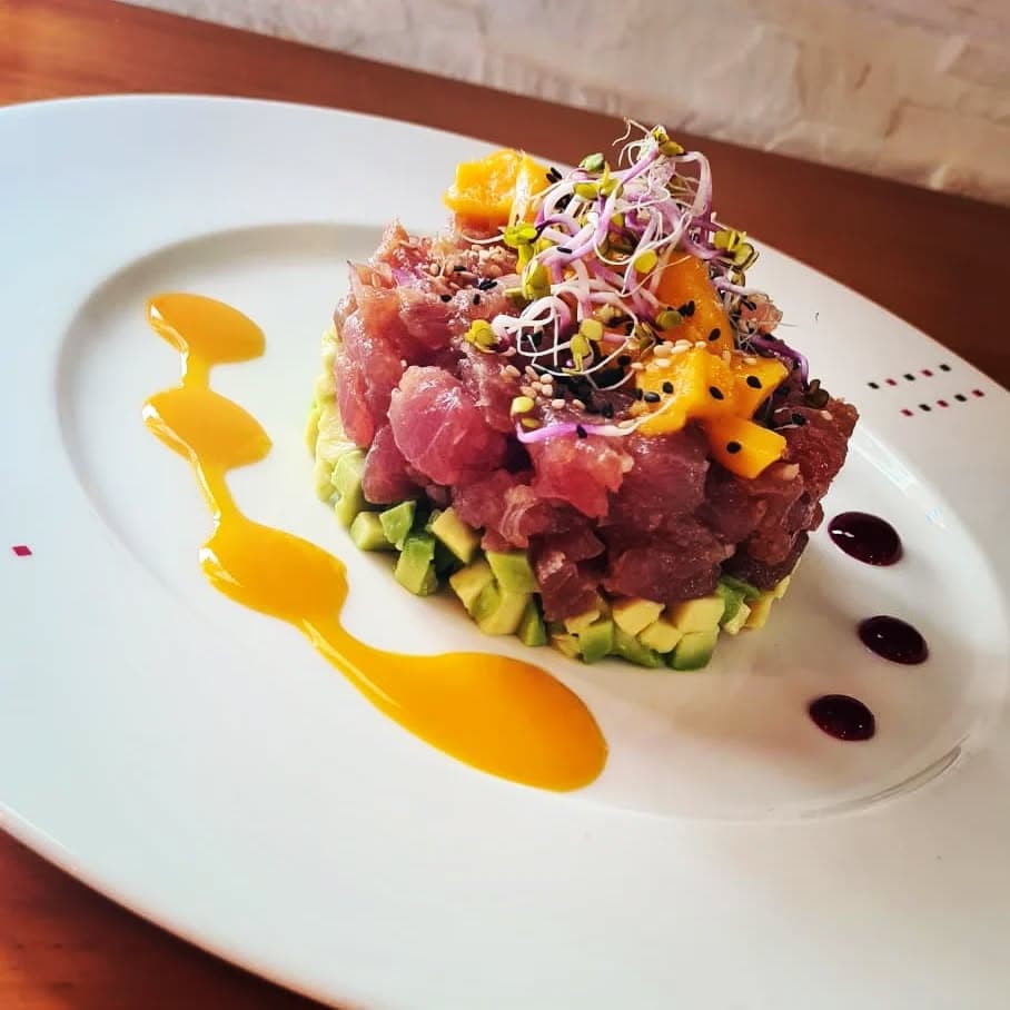 Tuna tartar with diced avocado