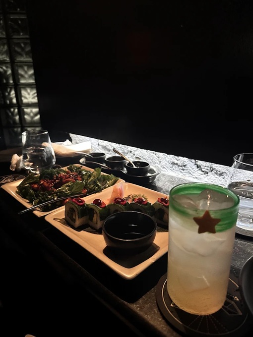 Sushi platter and cocktails 