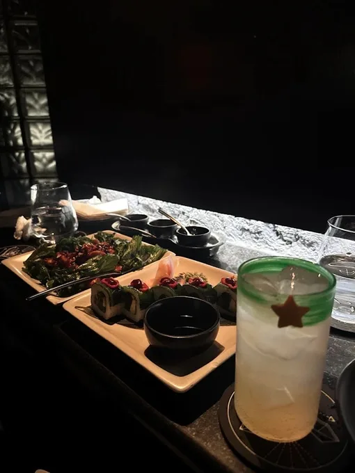 Sushi platter and cocktails 