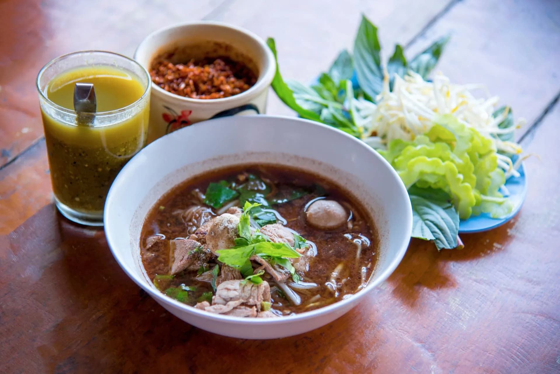 Thai boat noodles