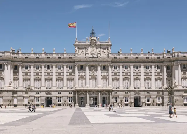 the royal palace in madrid spain