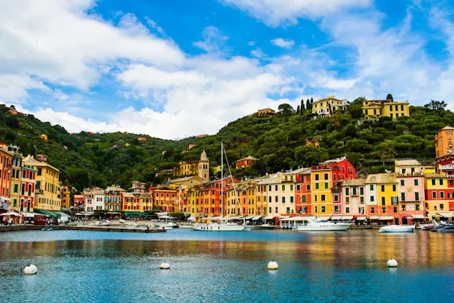 colorful italianite houses on the mediterranean sea in portofino italy