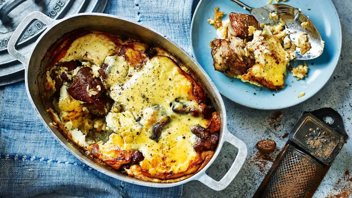 tave kosi is an albanian national dish of baked lamb and rice