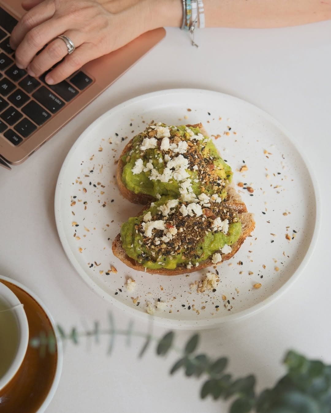 Toast with smashed avo, feta and dukkah