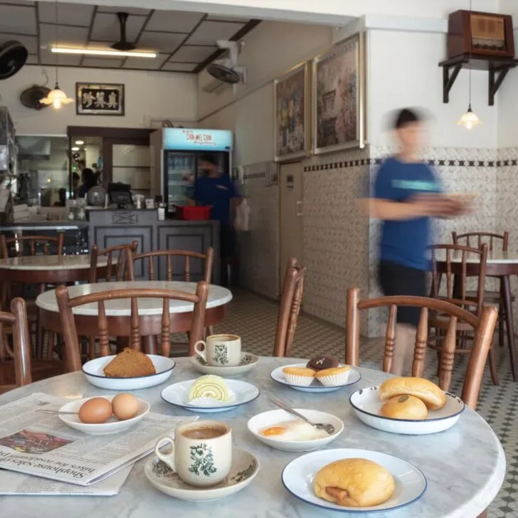 Singaporean breakfast meals include kaya toast, eggs and kopi, muffins and confectioneries