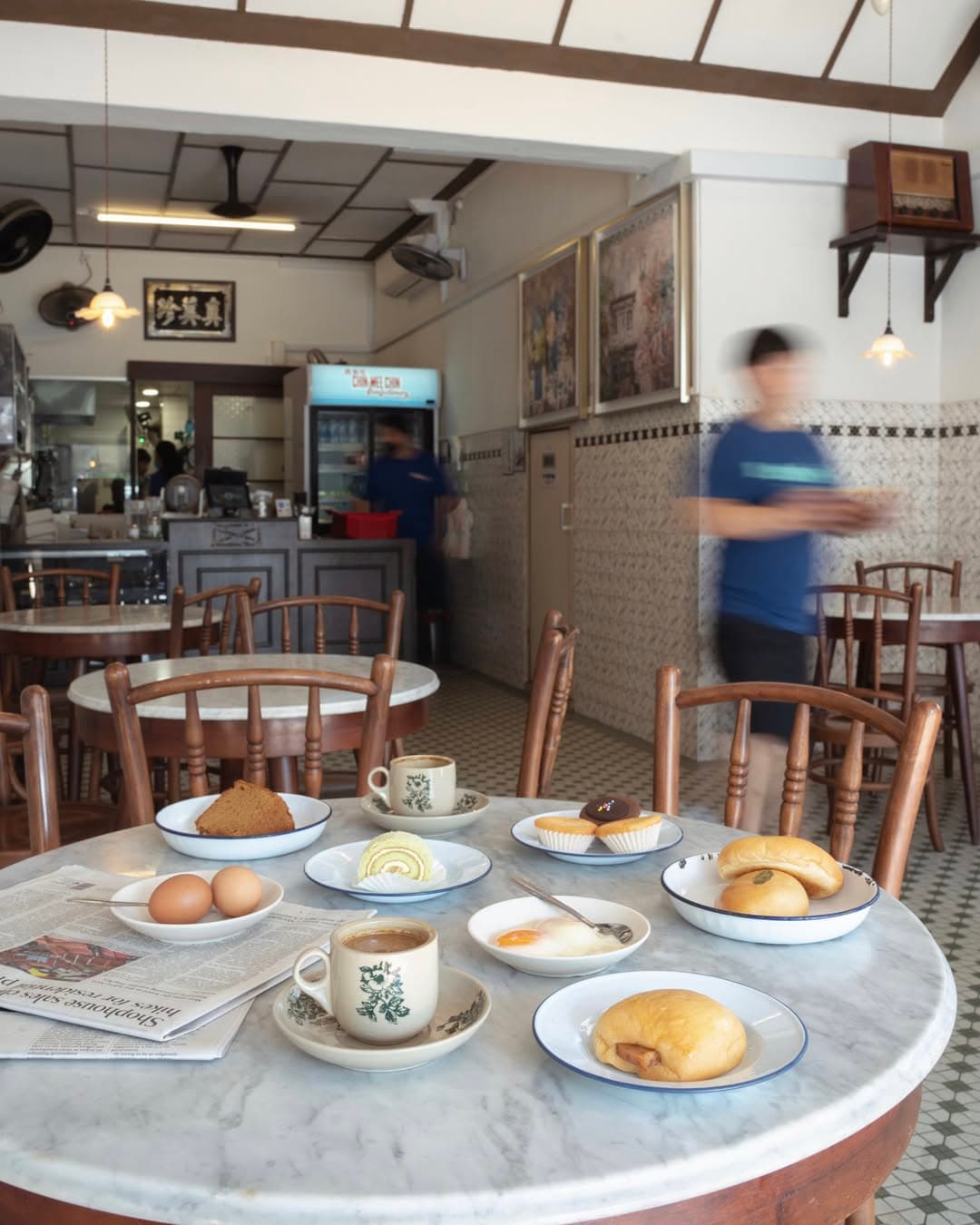 Singaporean breakfast meals include kaya toast, eggs and kopi, muffins and confectioneries