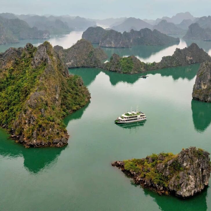 halong bay vietnam