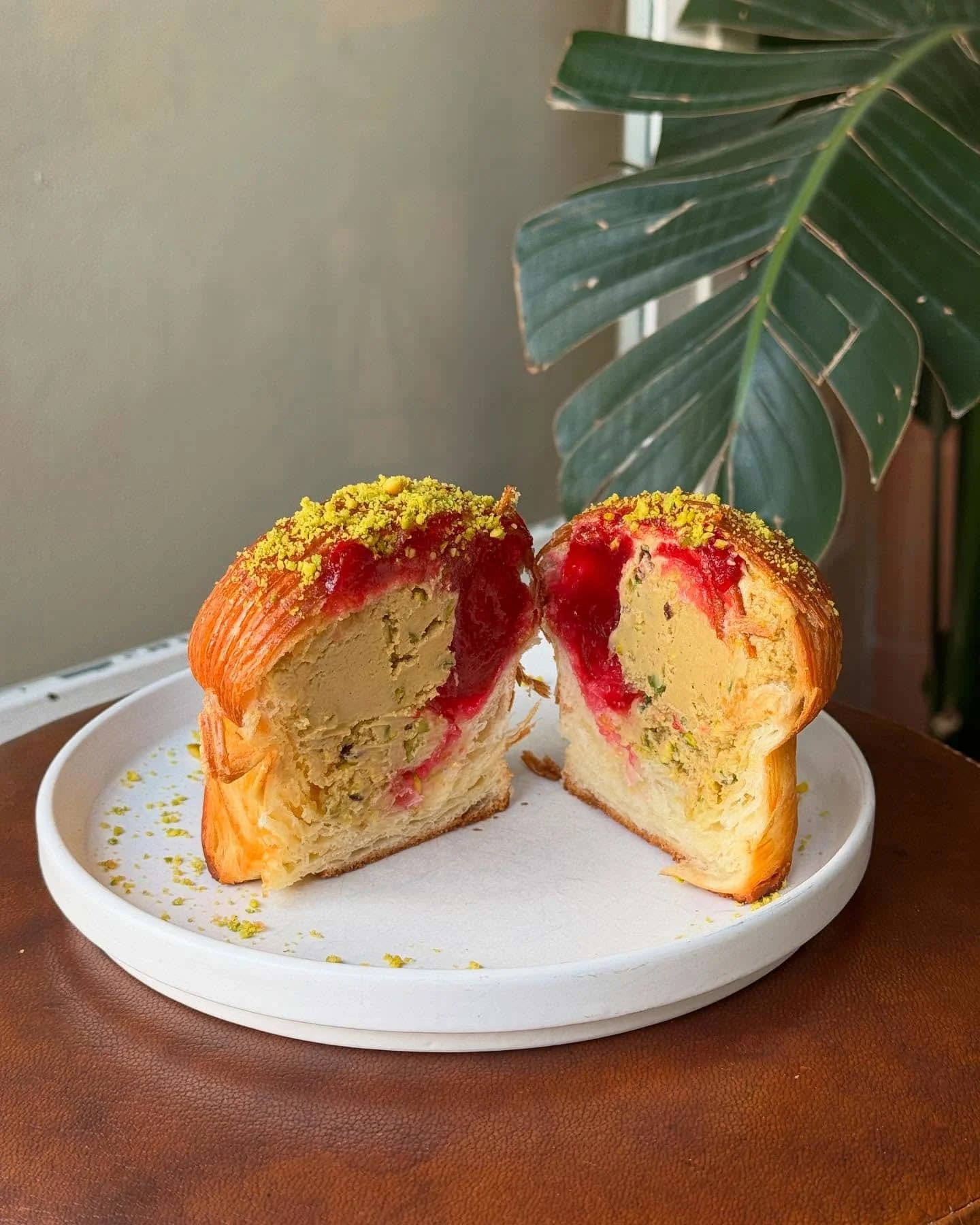 bombe pistachio + berries