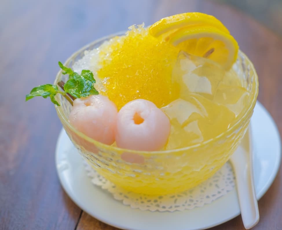 A lemon version of the Thai dessert