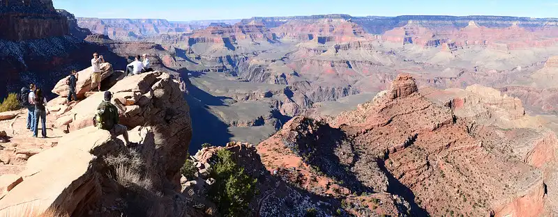 Grand Canyon views from Ooh Aah Point along the Kaibab Trail