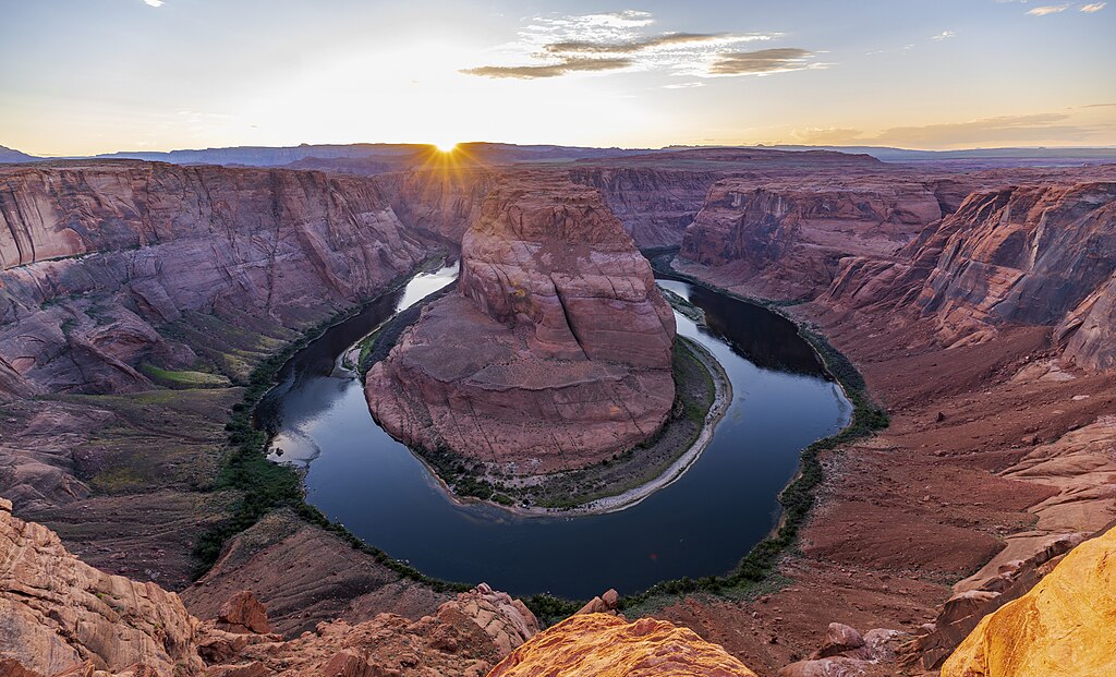 Horseshoe Bend sunset can be the grand finale to your Grand Canyon to Antelope Canyon road trip