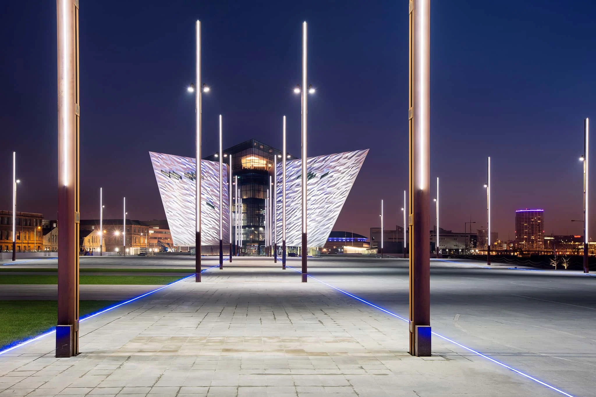 Striking exterior of the Belfast Titanic museum, representing the bow of a ship