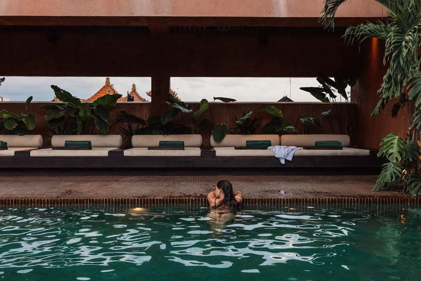 Guest pool and loungers