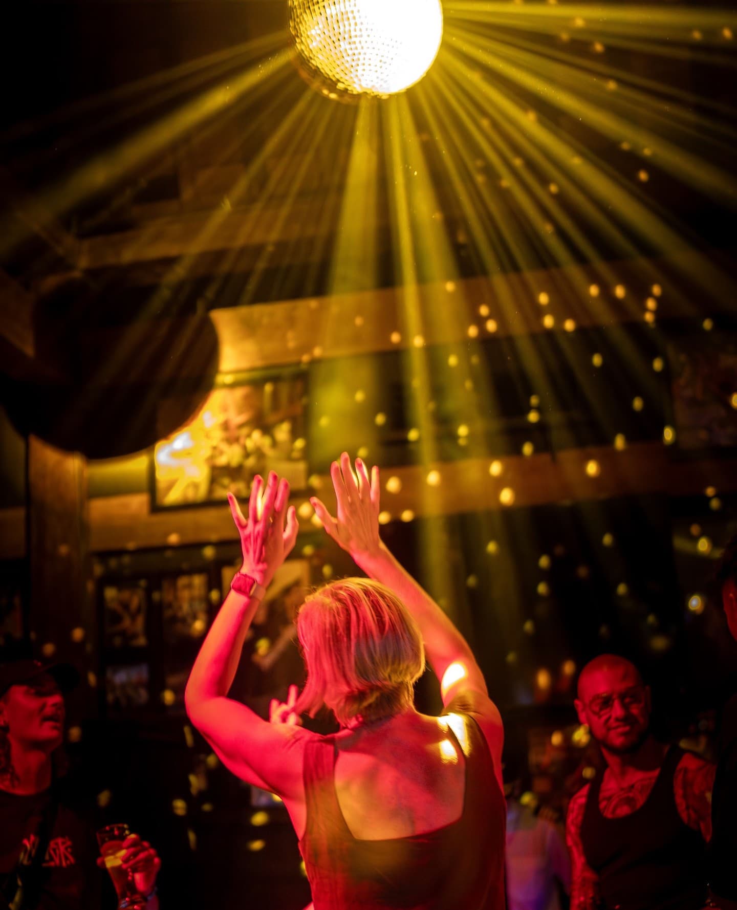 Parties at Friends Bar