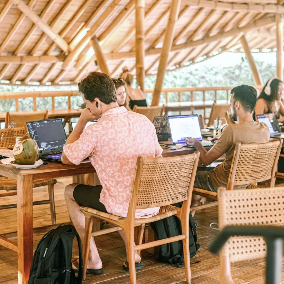 Free co-working space spots