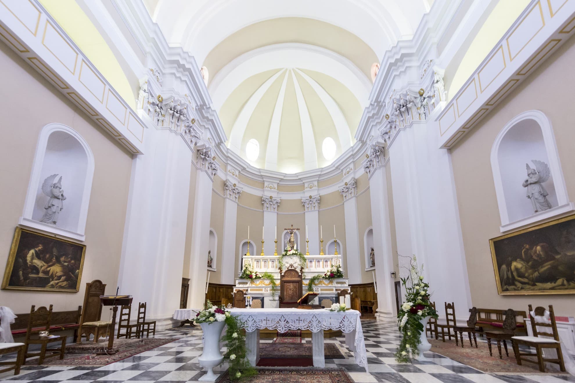 the interior of basillica di santa maria della neve in cuglieri sardinia