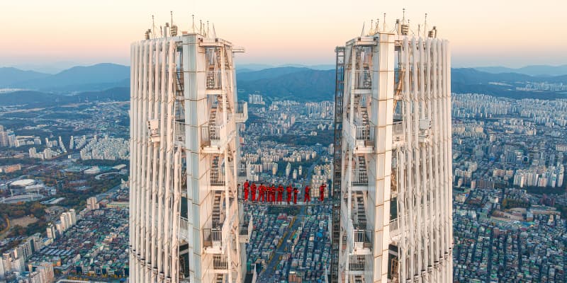 The cross over bridge at Seoul SKy